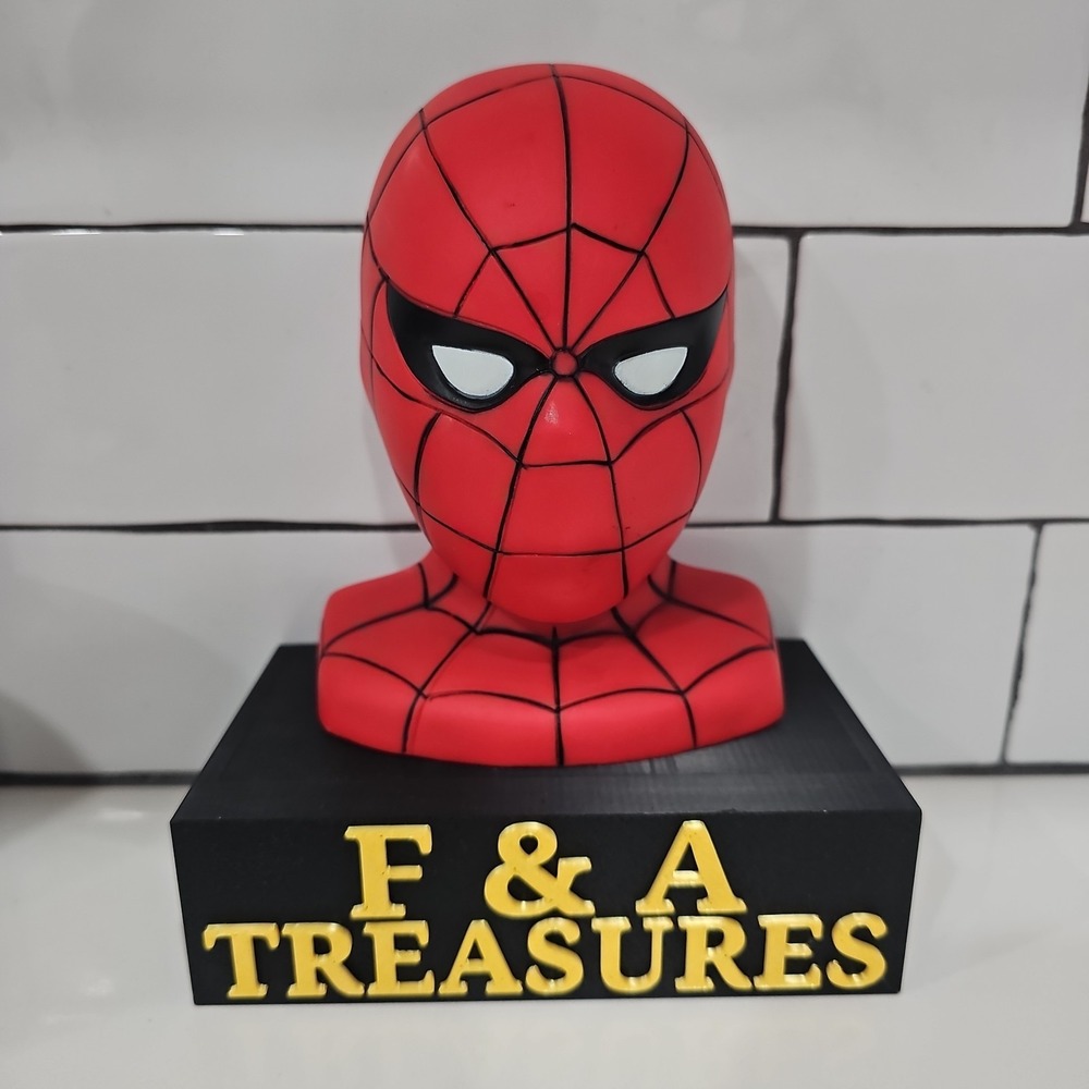 Vintage 1986 Marvel Comics Amazing Spider-Man Vinyl Coin Bank 5 3/4 In Tall